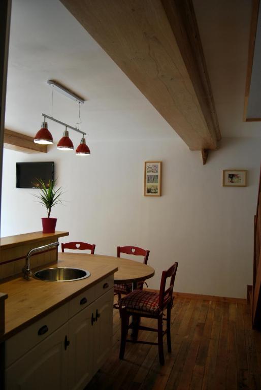 Le Clos Des Tilleuls La Vendelee Room photo